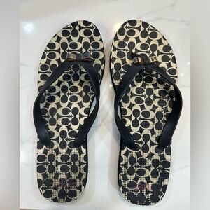 Women’s Coach flip flops, size 7
